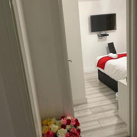 Uk Holiday Apartments 6 เบอร์มิงแฮม ภายนอก รูปภาพ