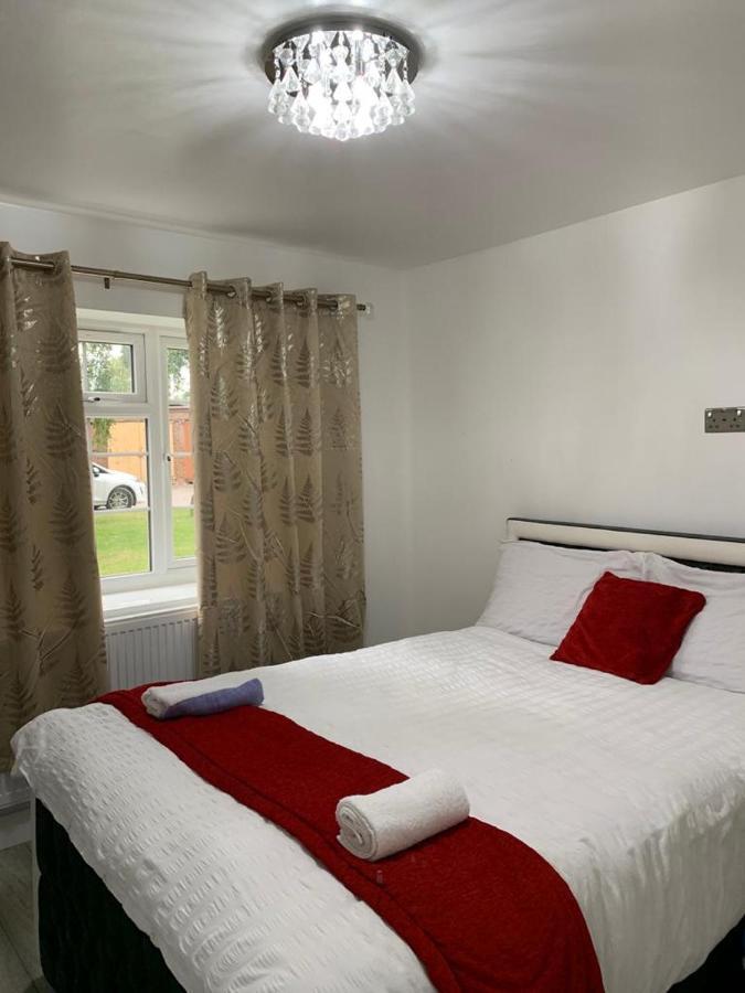Uk Holiday Apartments 6 เบอร์มิงแฮม ภายนอก รูปภาพ