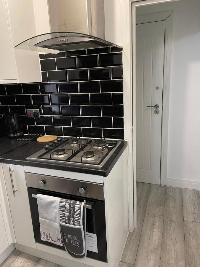 Uk Holiday Apartments 6 เบอร์มิงแฮม ภายนอก รูปภาพ