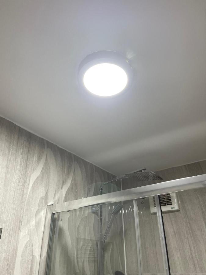 Uk Holiday Apartments 6 เบอร์มิงแฮม ภายนอก รูปภาพ